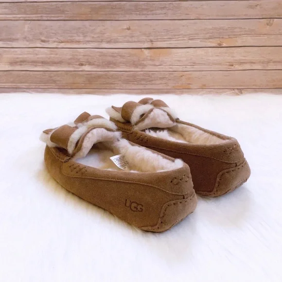 UGG Ansley Heritage Bow Chestnut Suede Slippers - Picture 3 of 8